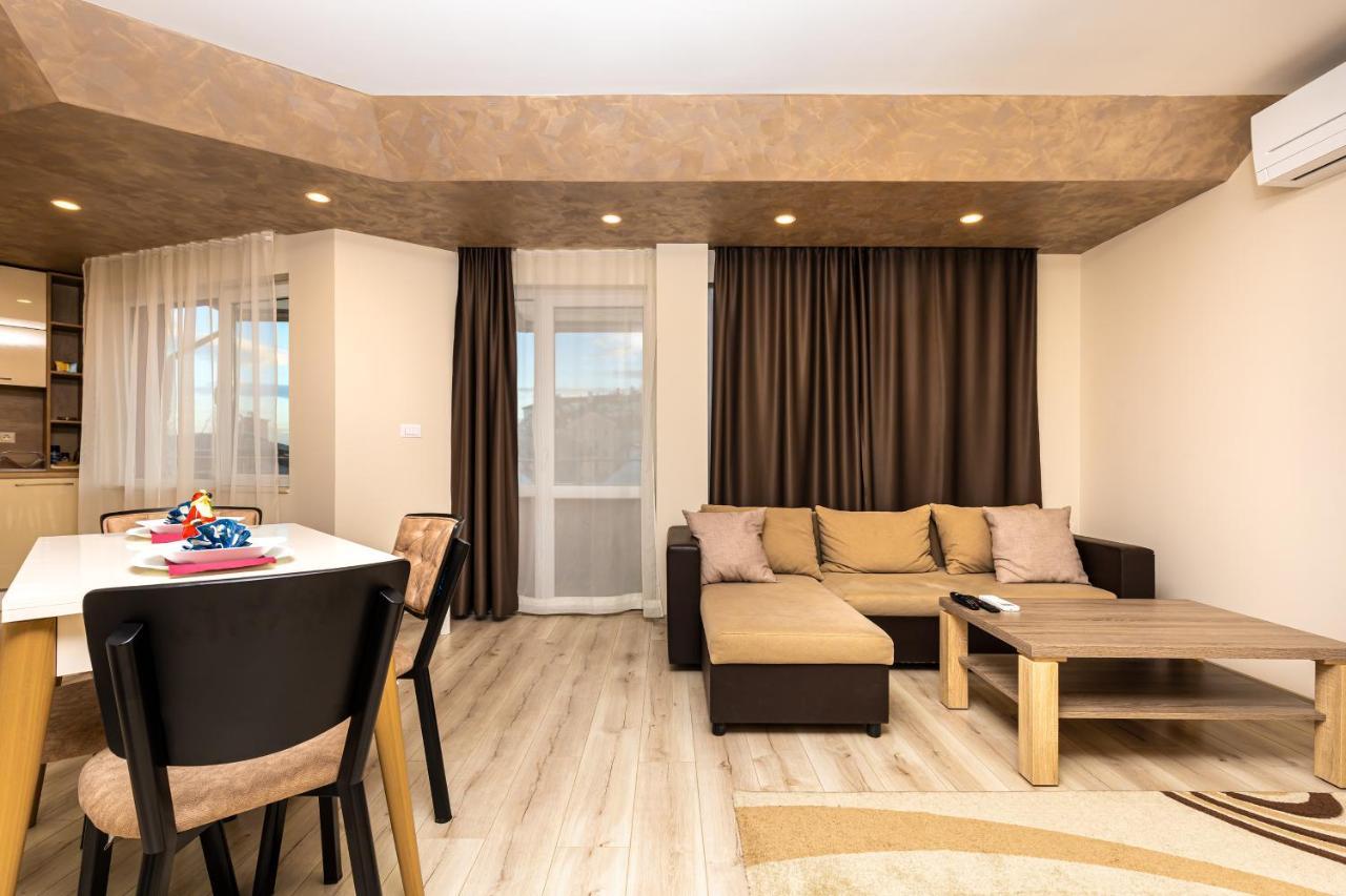 Sunny 1Bd Apartment In Old Town By Flat Mаnager 普罗夫迪夫 外观 照片